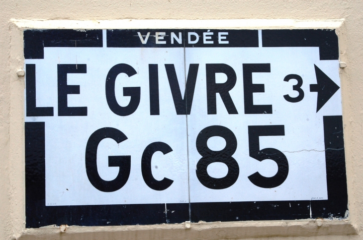 Autre plaque michelin vestige rouier de 1931 - La Jonchère