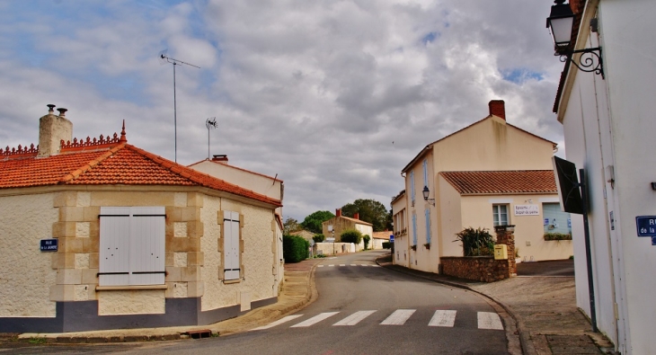 Le Village - La Jonchère