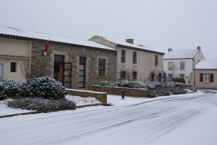 Mairie sous la neige - La Rabatelière