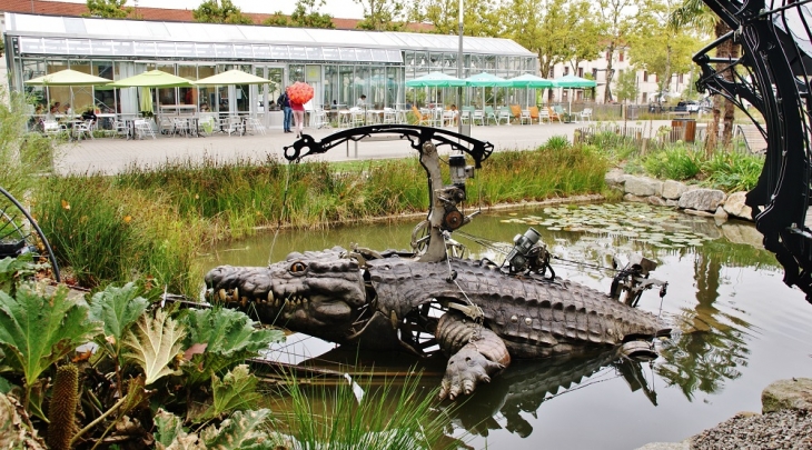 Le Parc ( animaux métalliques animés ) - La Roche-sur-Yon