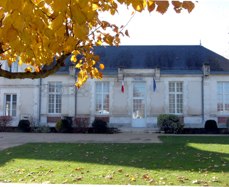 LA MAIRIE crédit photo: D.Goguet - La Taillée