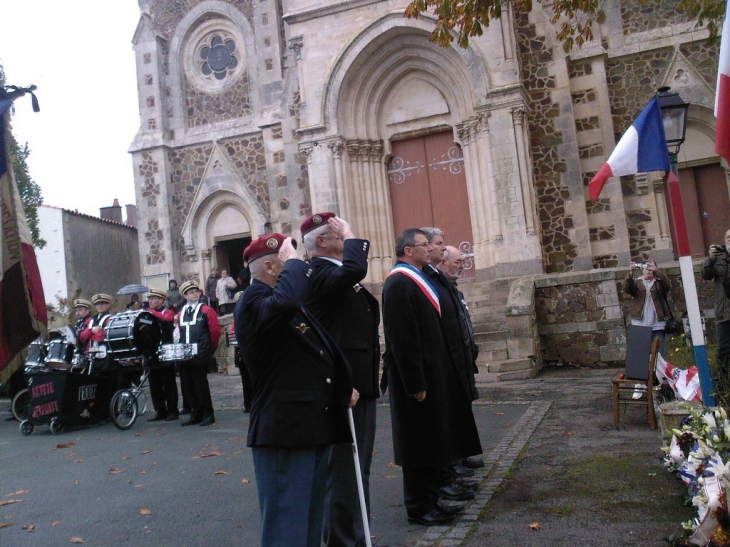 CEREMONIE DU 11 NOVEMBRE 2009 - Le Champ-Saint-Père