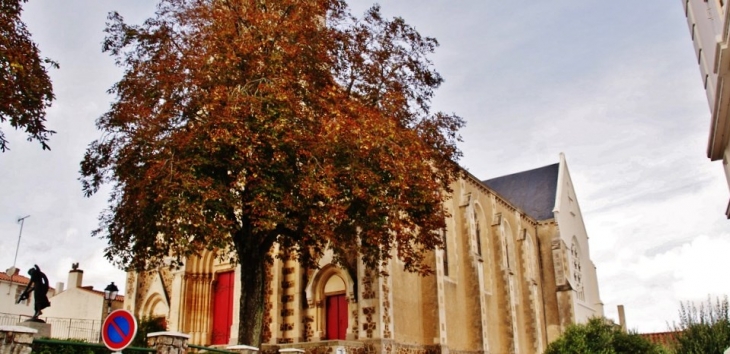 église St Pierre - Le Champ-Saint-Père