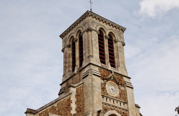 église St Pierre - Le Champ-Saint-Père