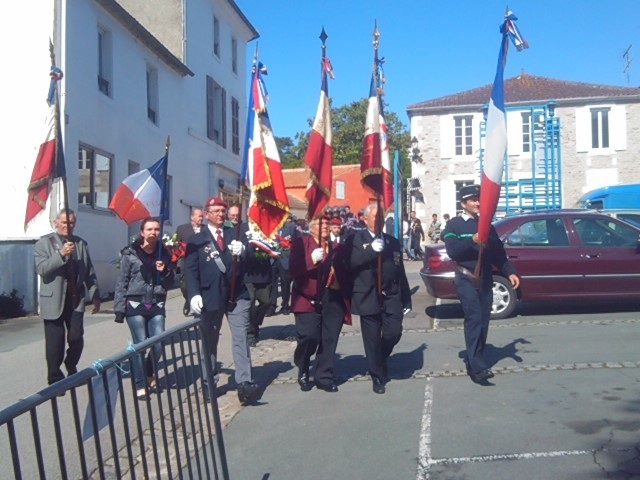 Cérémonie du 8 Mai - Le Champ-Saint-Père