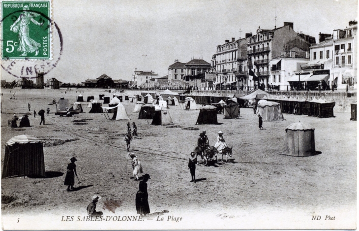 La Plage, vers 1908,(carte postale ancienne). - Les Sables-d'Olonne