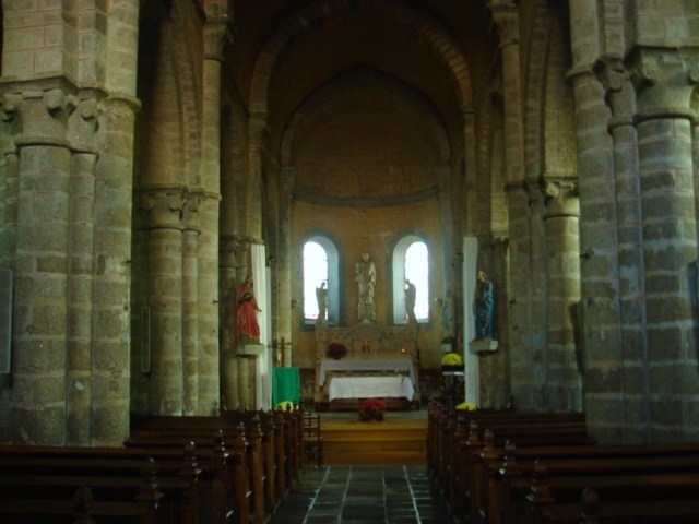 Nef et coeur eglise st Jacques - Moutiers-les-Mauxfaits