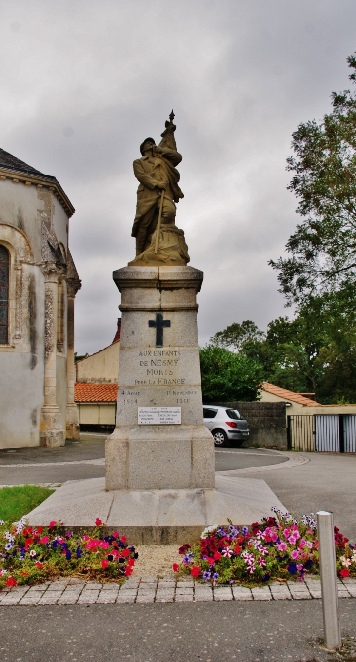 Monument-aux-Morts - Nesmy