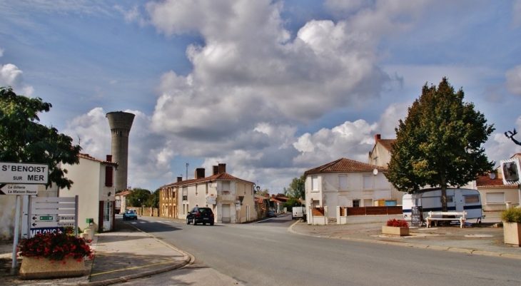 La Commune - Saint-Cyr-en-Talmondais