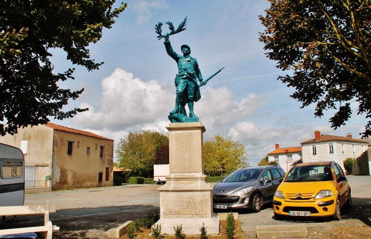 Monument-aux-Morts - Saint-Cyr-en-Talmondais