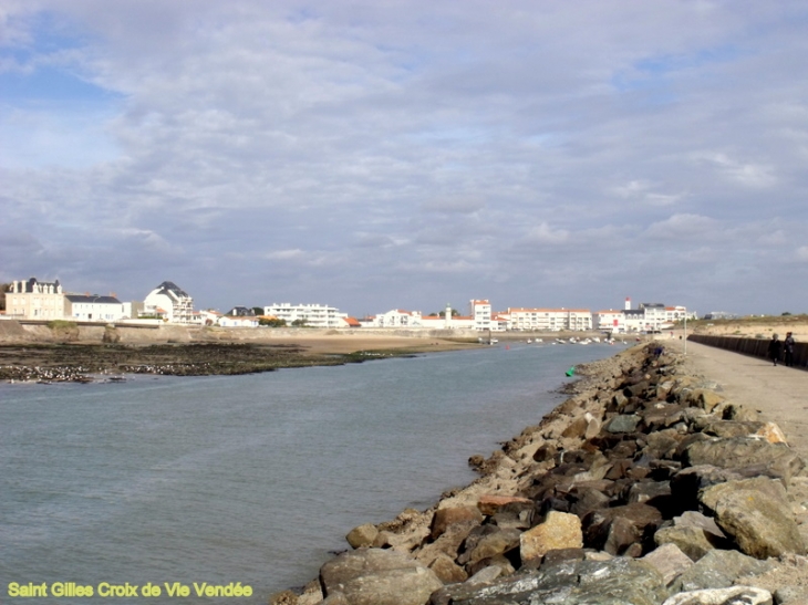 Chouette balade sur la jetée - Saint-Gilles-Croix-de-Vie