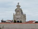 La Croix de Vie : chapelle funéraire des Ormeaux  monument aux morts dans le cimetière