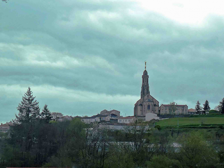 Le Mont Mercure - Saint-Michel-Mont-Mercure