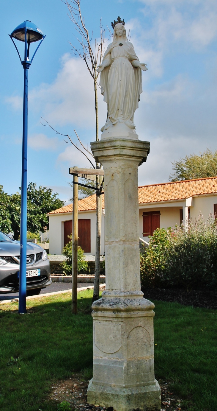 Statue - Saint-Révérend