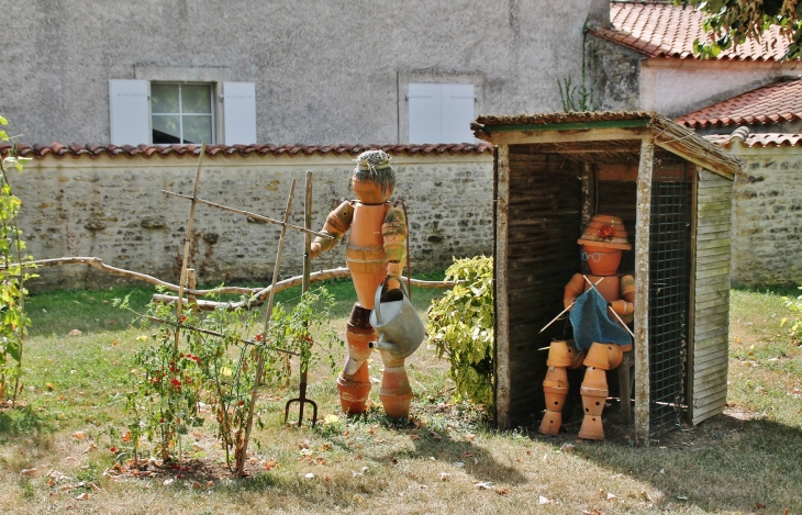  - Sainte-Radégonde-des-Noyers