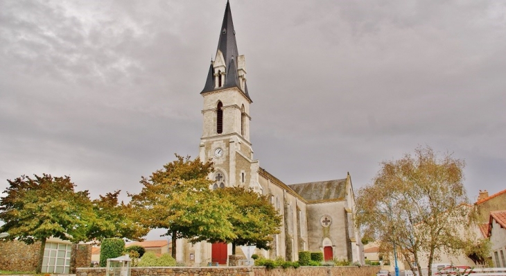 église St Pierre - Vairé