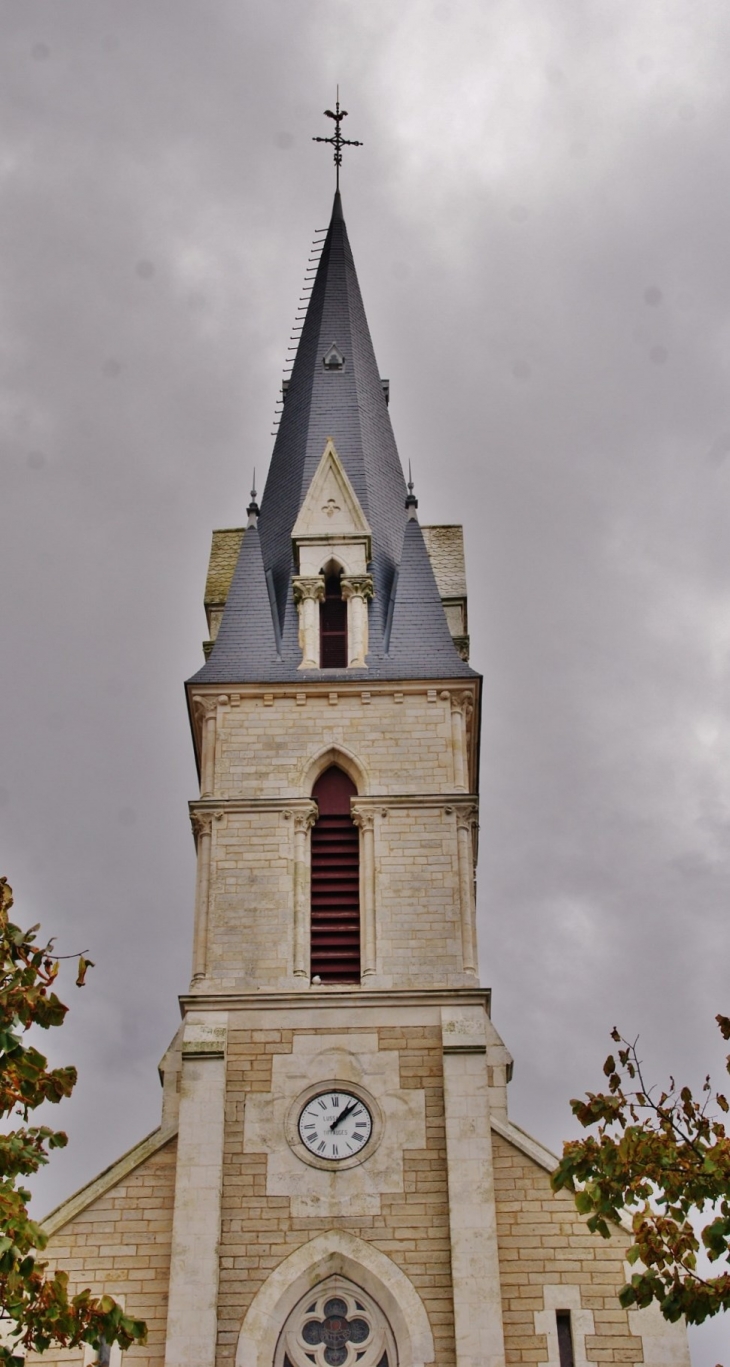 église St Pierre - Vairé