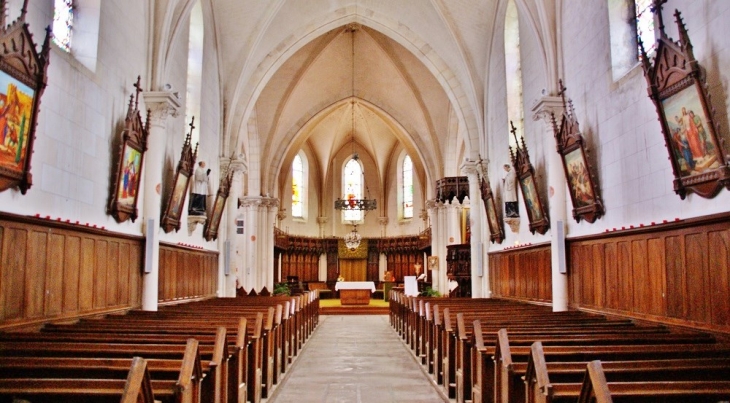 église St Pierre - Vairé