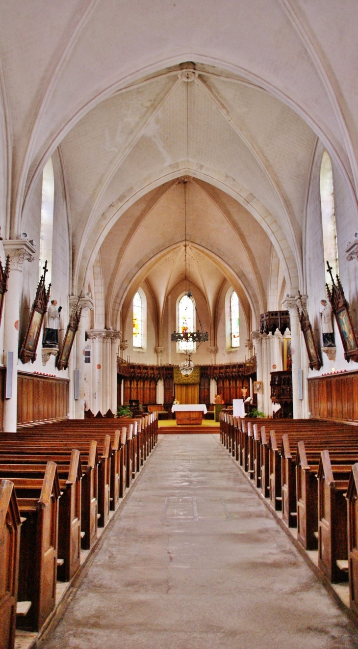 église St Pierre - Vairé