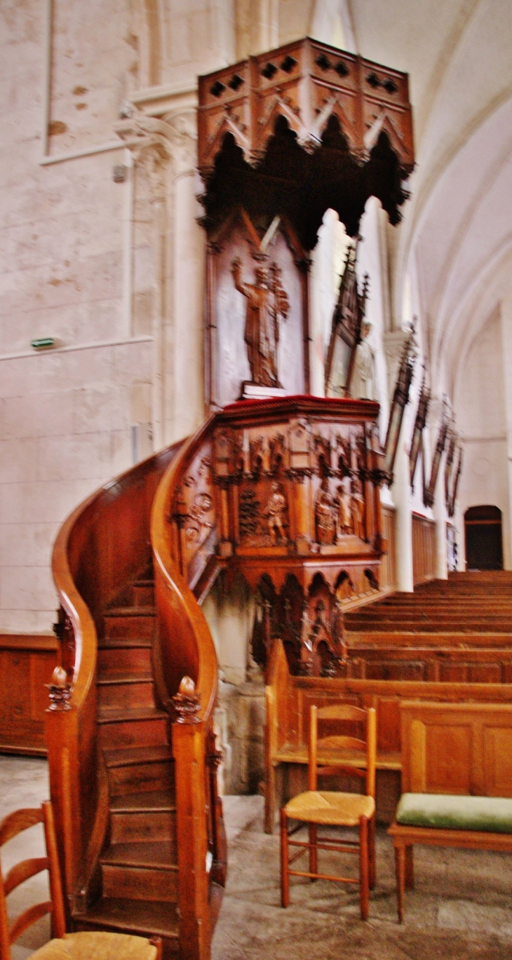 église St Pierre - Vairé