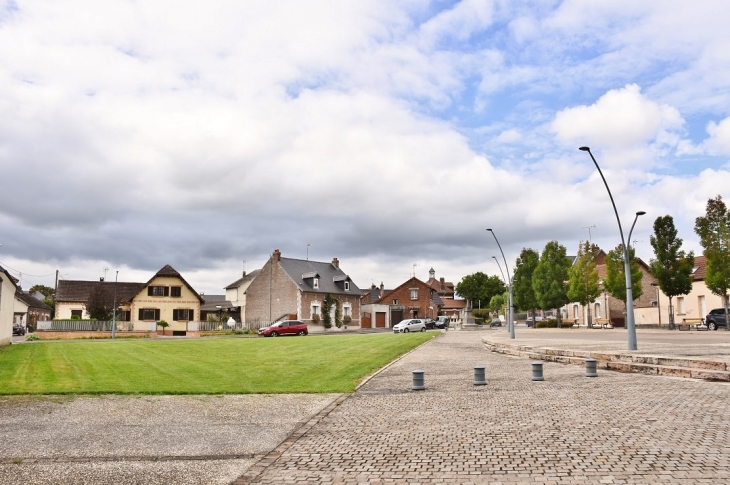 Le Village - Abbécourt