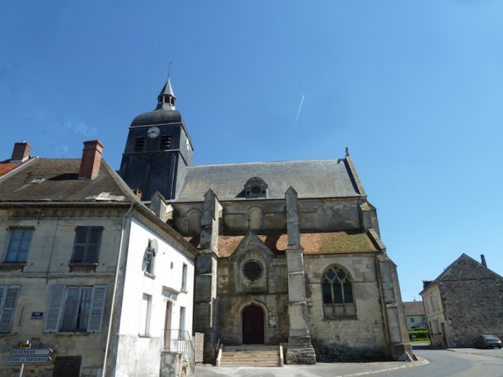 L'église - Arcy-Sainte-Restitue