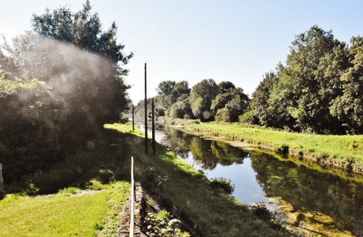 Canal de St Quentin - Bellenglise