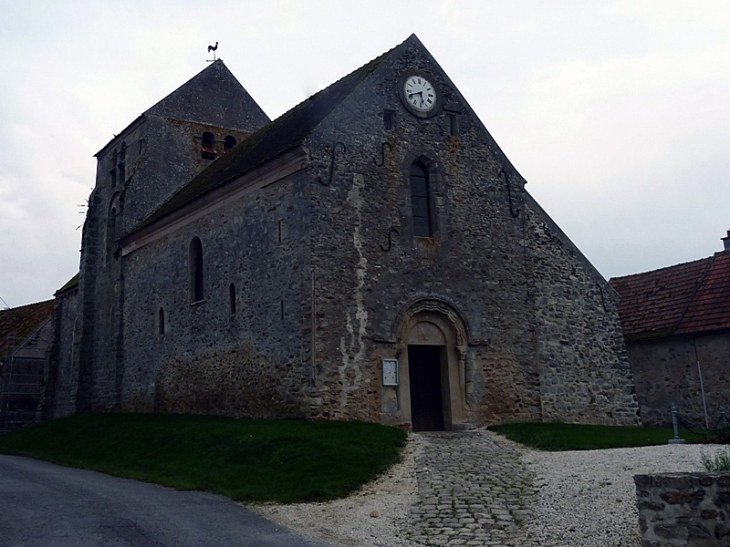 L'église - Bézu-Saint-Germain