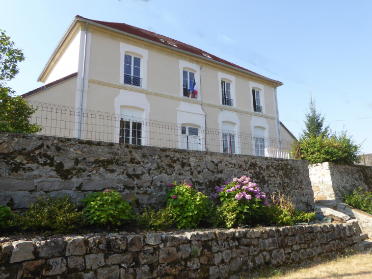 La mairie - Bonnesvalyn