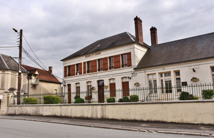 La Mairie - Bourg-et-Comin