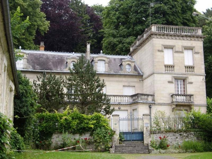 La maison des frères Lenain (peintres) - Bourguignon-sous-Montbavin