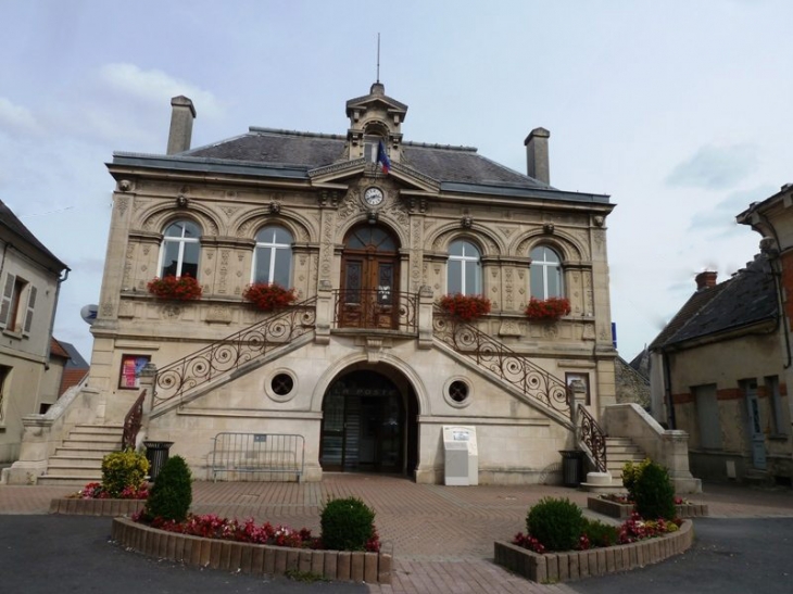 La mairie - Bruyères-et-Montbérault