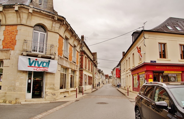 Le Village - Bruyères-et-Montbérault