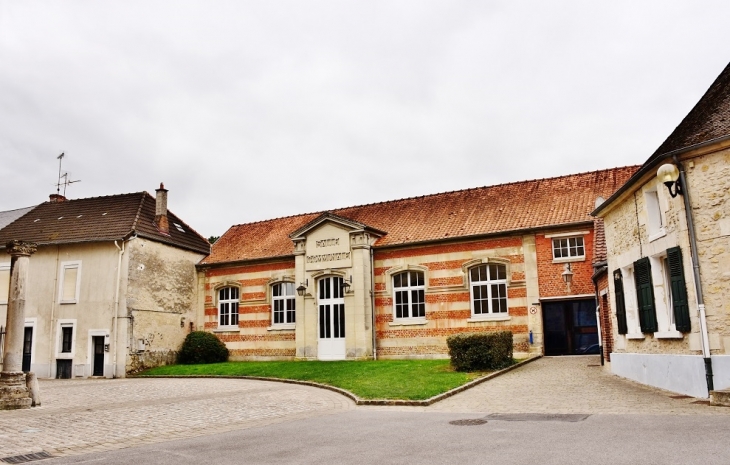 Le Village - Bruyères-et-Montbérault