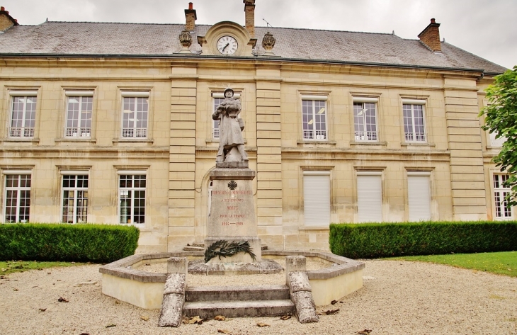 Monument-aux-Morts - Bruyères-et-Montbérault