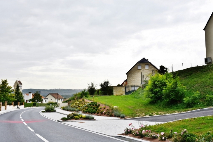 Le Village - Chamouille