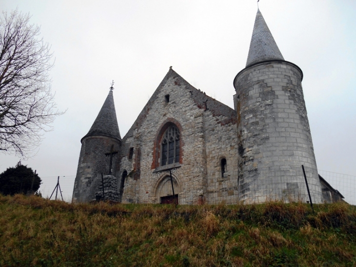 Entrée de l'église - Chaourse