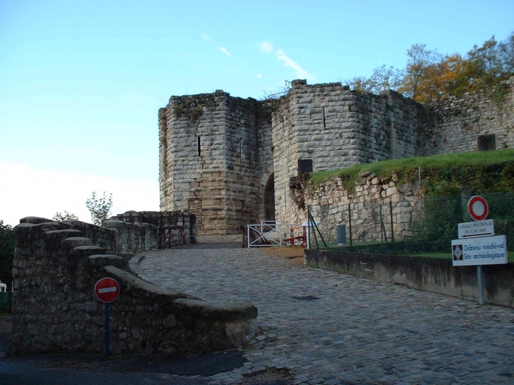 Le Château -porte St Jean - Château-Thierry