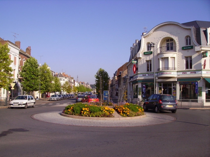 Face à la gare sncf - Chauny