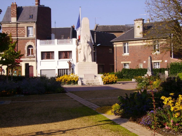 Monument aux morts - Chauny