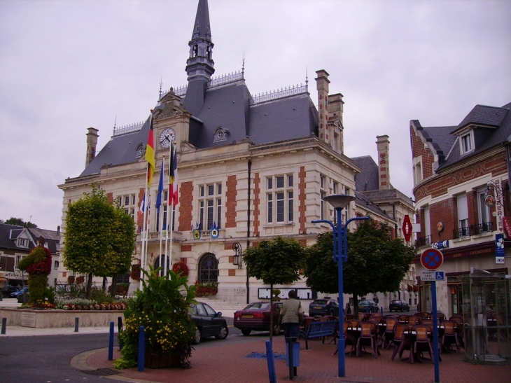 L'hotel de ville - Chauny