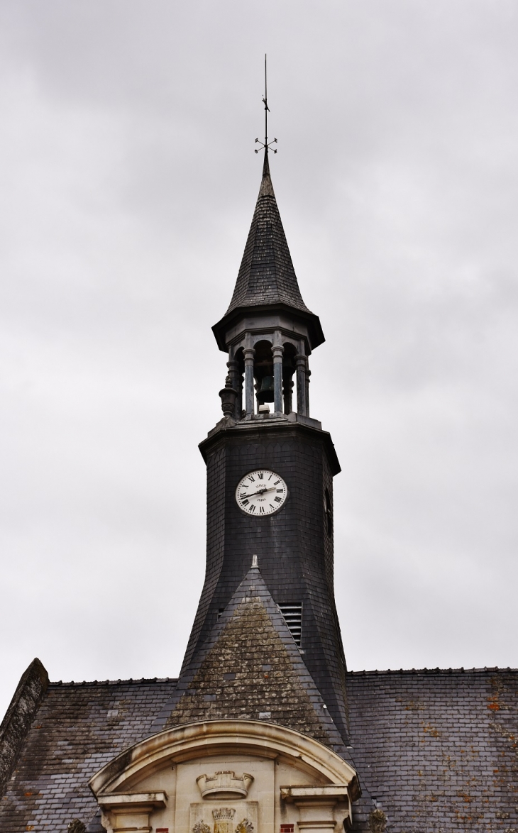 La Mairie ( Détail ) - Chavignon