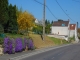 Muret fleuri riverain rue Maurice Clausse