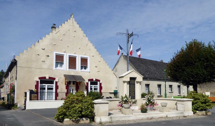 La mairie - Clacy-et-Thierret