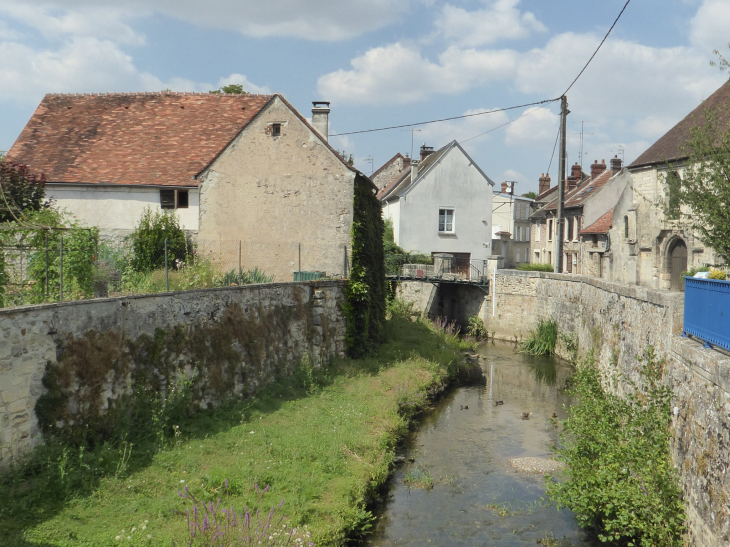 Maisons au bord de l'Ordrimouille - Coincy