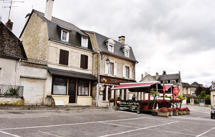 La Commune - Coucy-le-Château-Auffrique