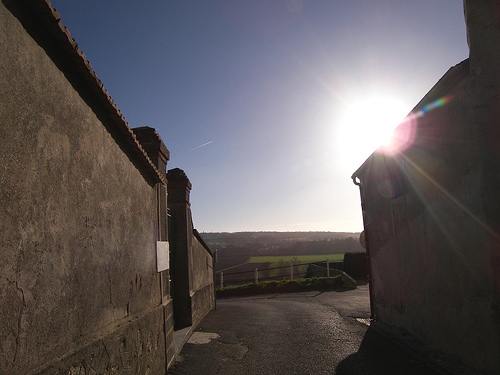 La rue de l'eglise - Crouttes-sur-Marne