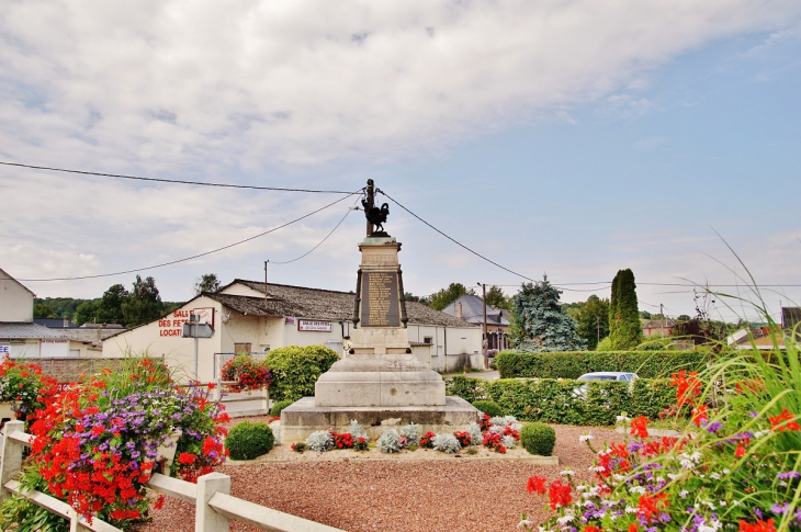 Monument-aux-Morts - Étréaupont