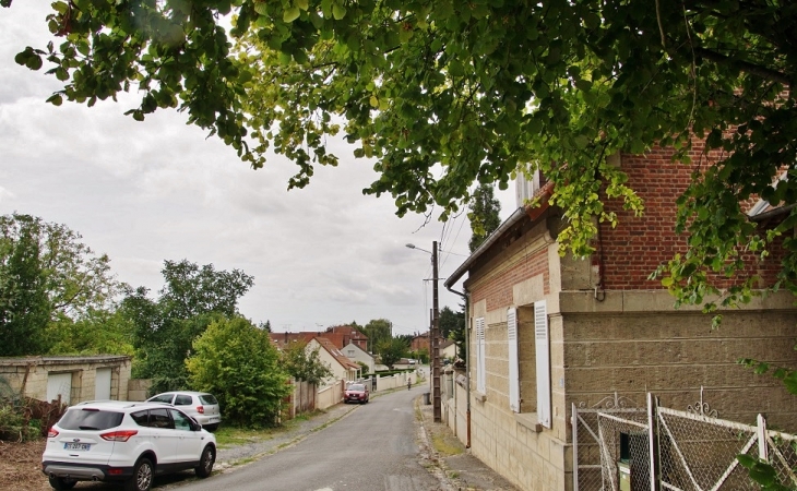 Le Village - Folembray