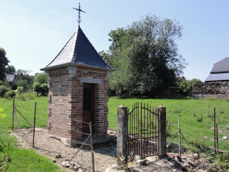 Fontenelle (02170) chapelle, Chemin de Papleux